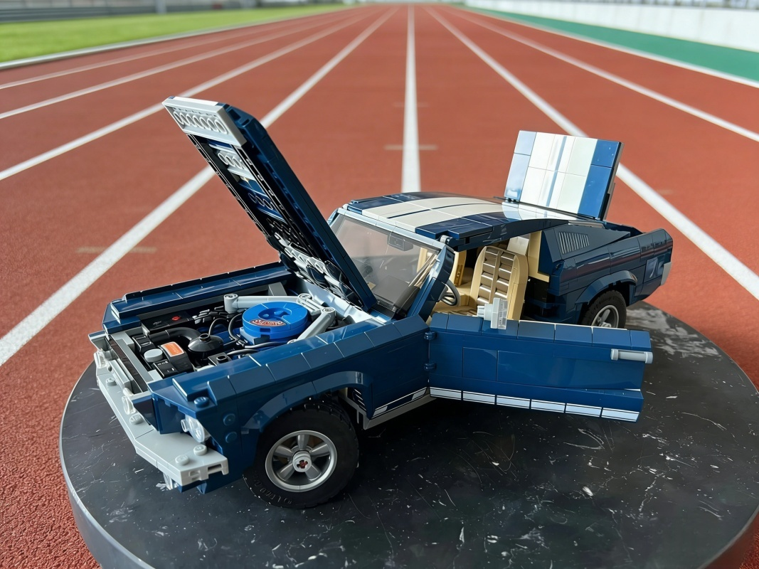 Car Accessories Xmas - New MOC Blue Car Model, Home